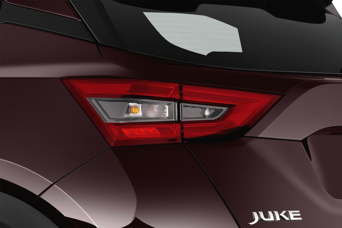 Heckleuchten eines Nissan Juke Hybrid 