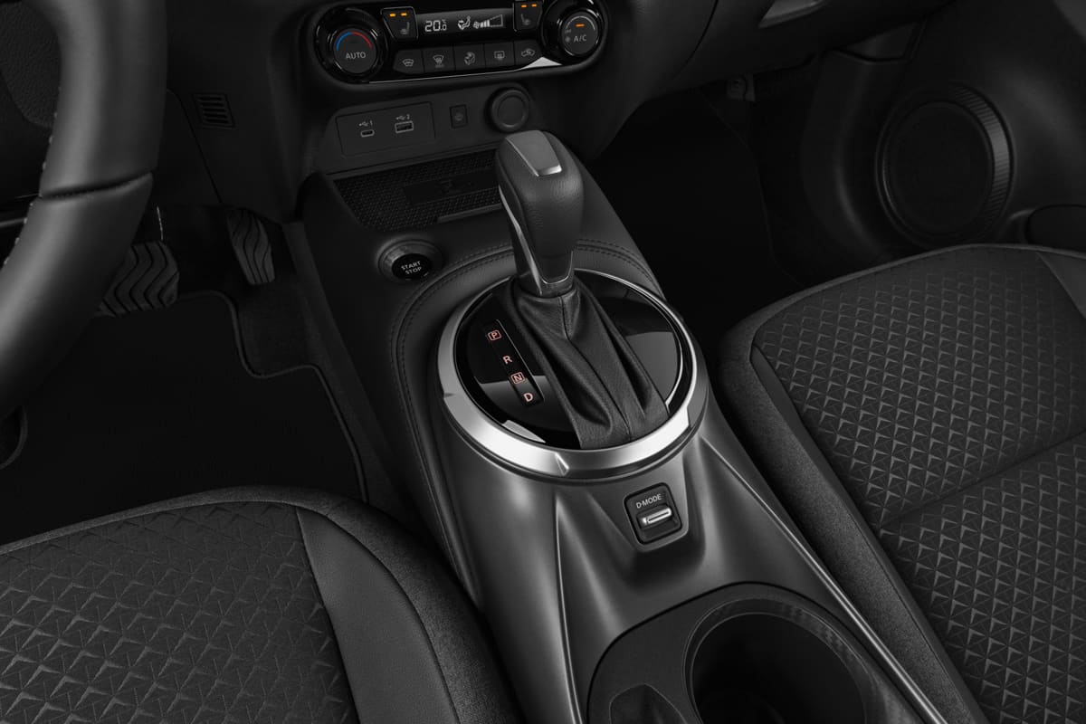 Schaltknüppel eines Nissan Juke 