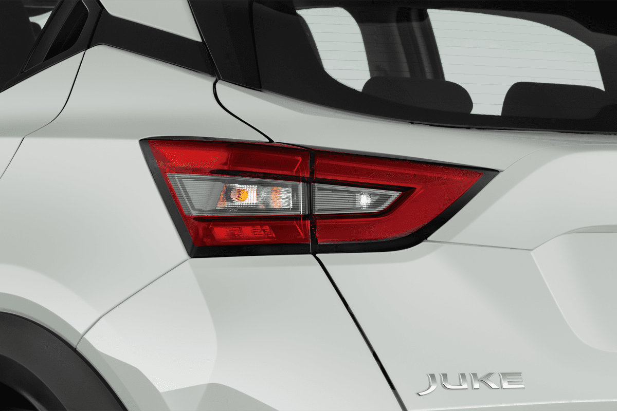 Heckleuchten eines Nissan Juke Hybrid (neues Modell)