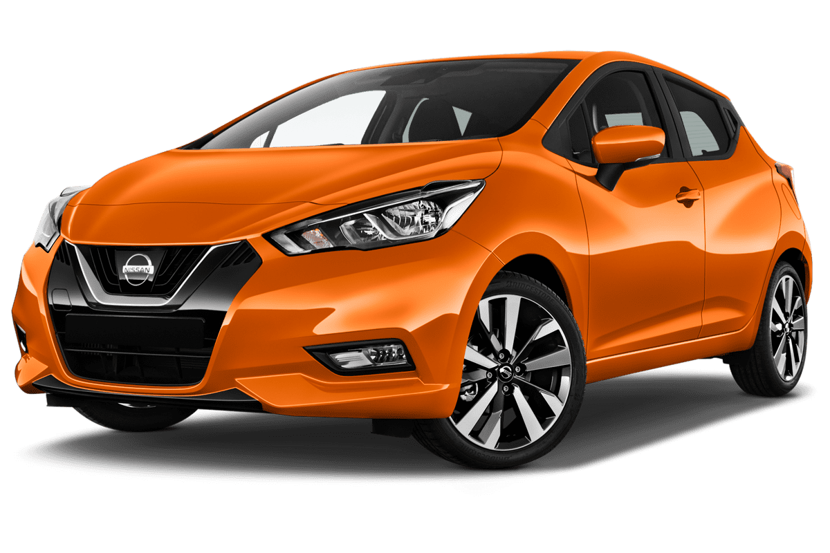 Tiefe, schräge Heckansicht eines Nissan Micra N-Way, freigestellt