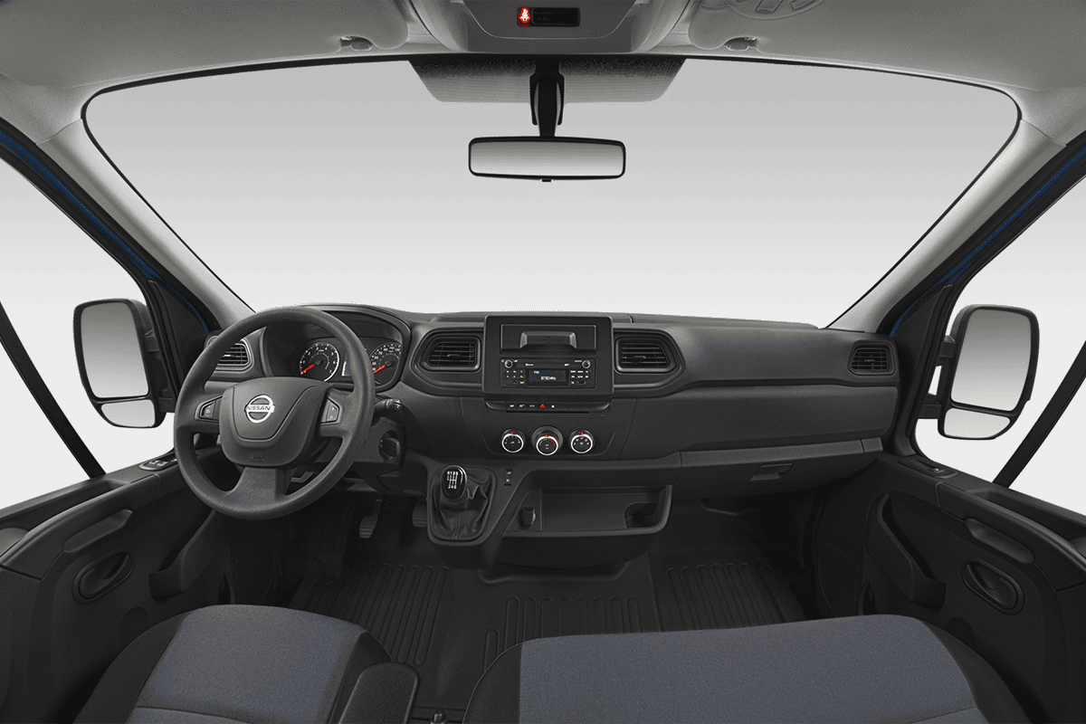 Armaturenbrett eines Nissan NV400 Normal Pritschenwagen