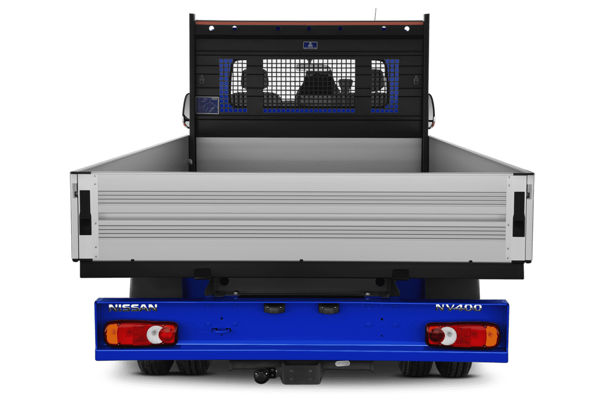 Heckansicht eines Nissan NV400 Normal Pritschenwagen