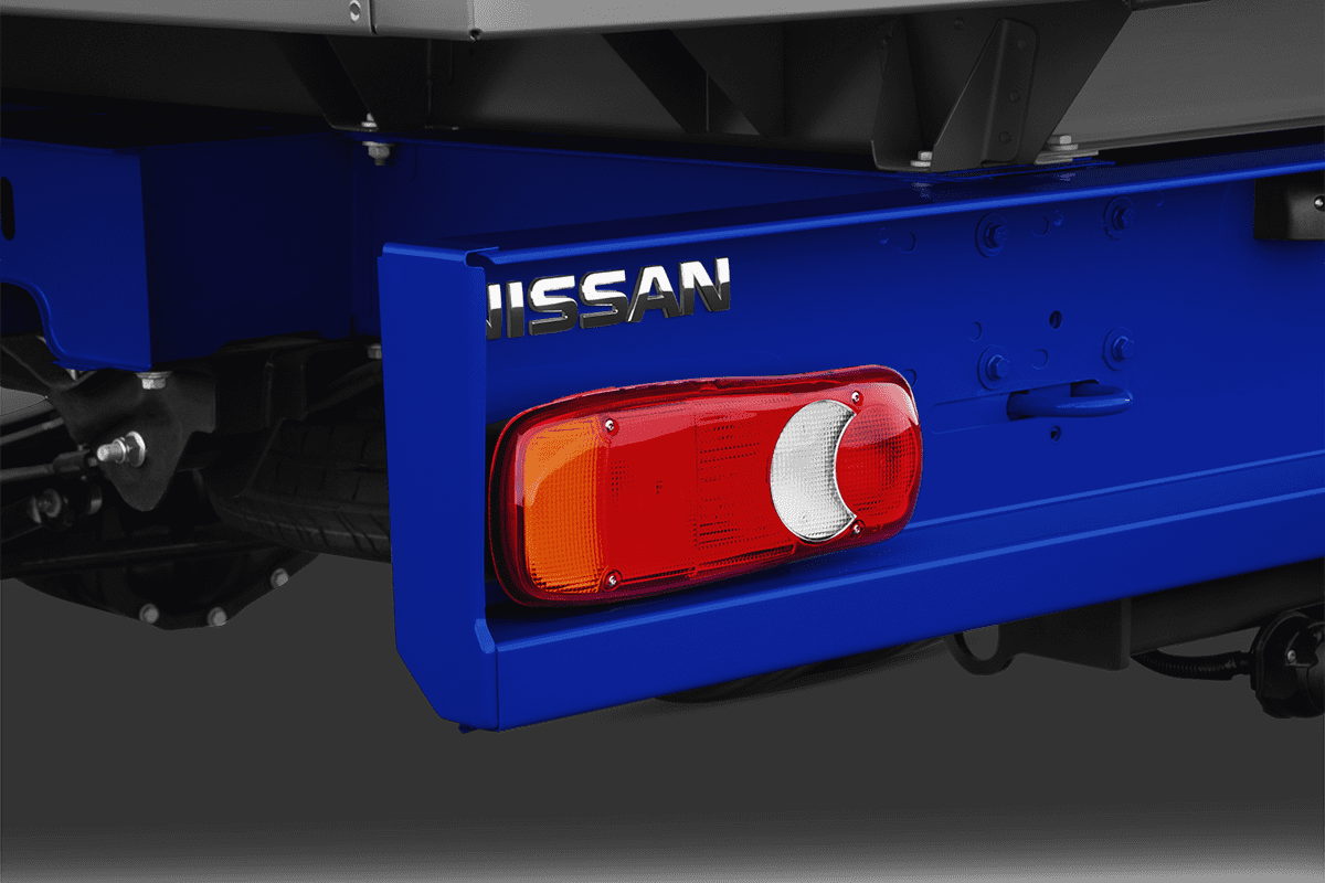Heckleuchten eines Nissan NV400 Normal Pritschenwagen