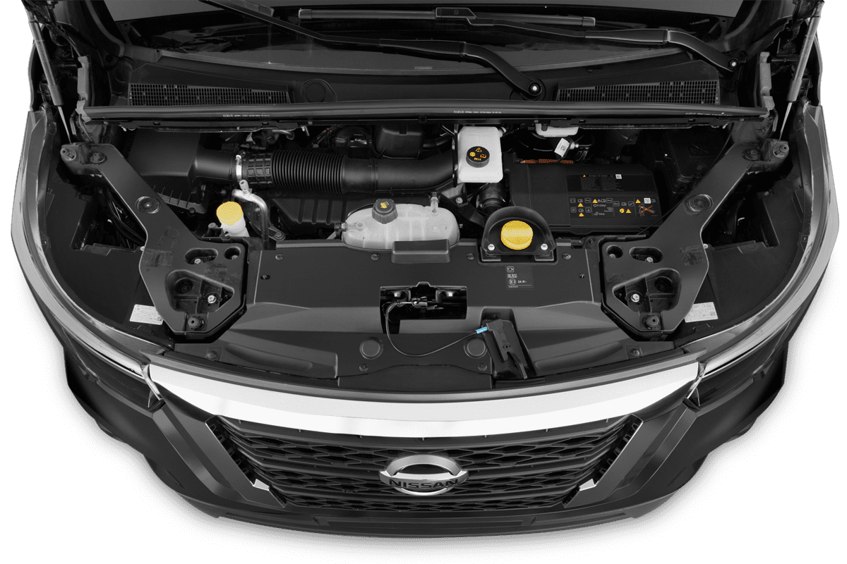 Motorraum eines Nissan Primastar Kombi