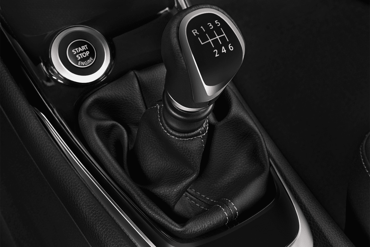 Schaltknüppel eines Nissan Pulsar