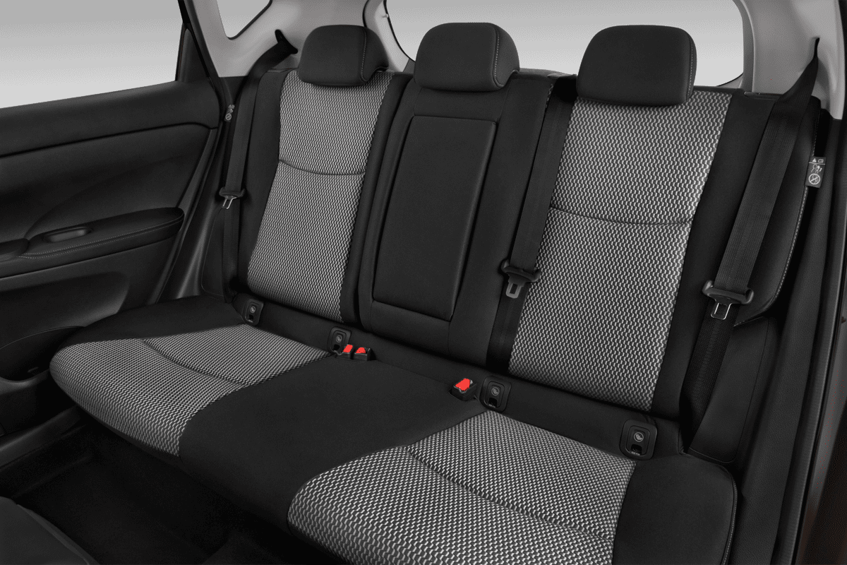 Rücksitzbank eines Nissan Pulsar