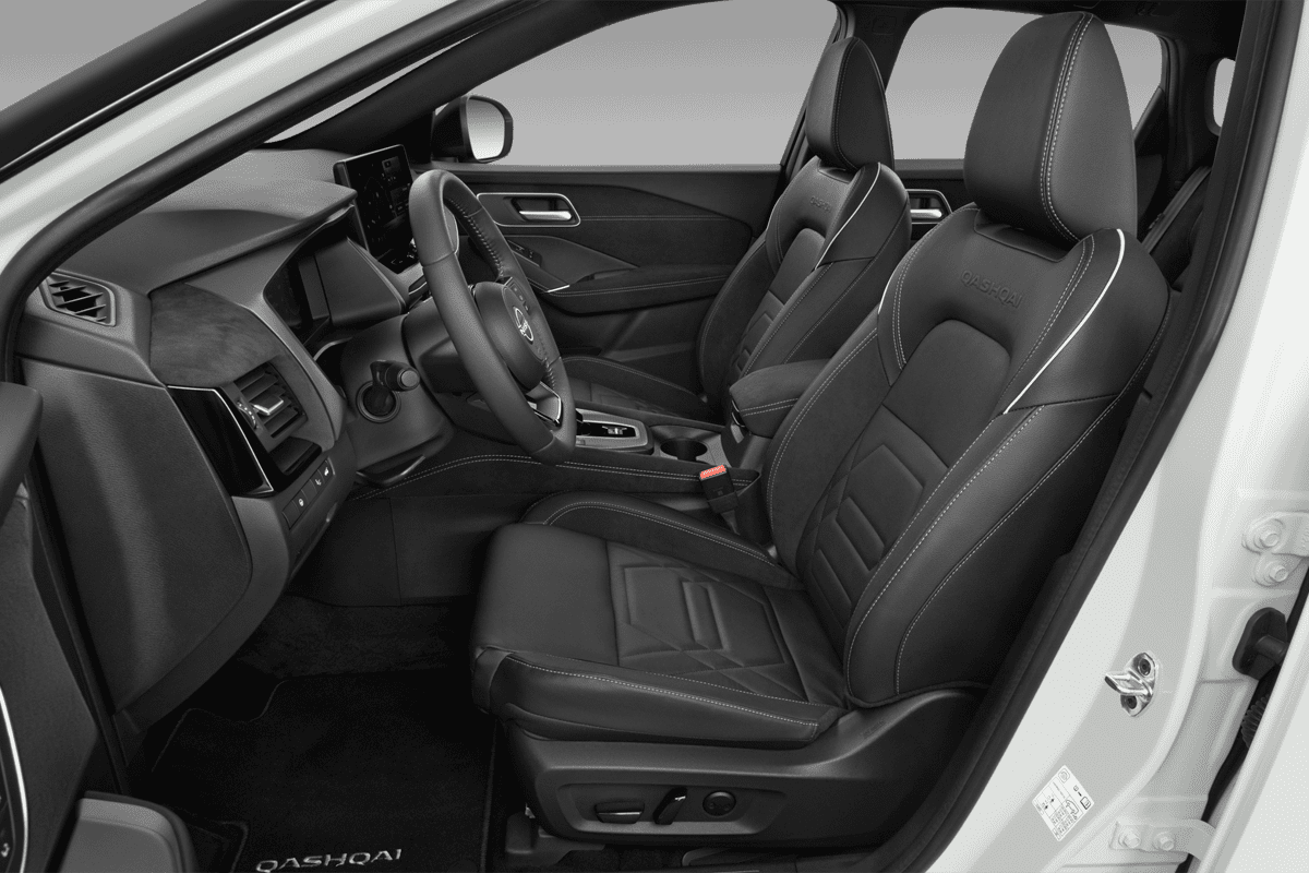 Vordersitze eines Nissan Qashqai