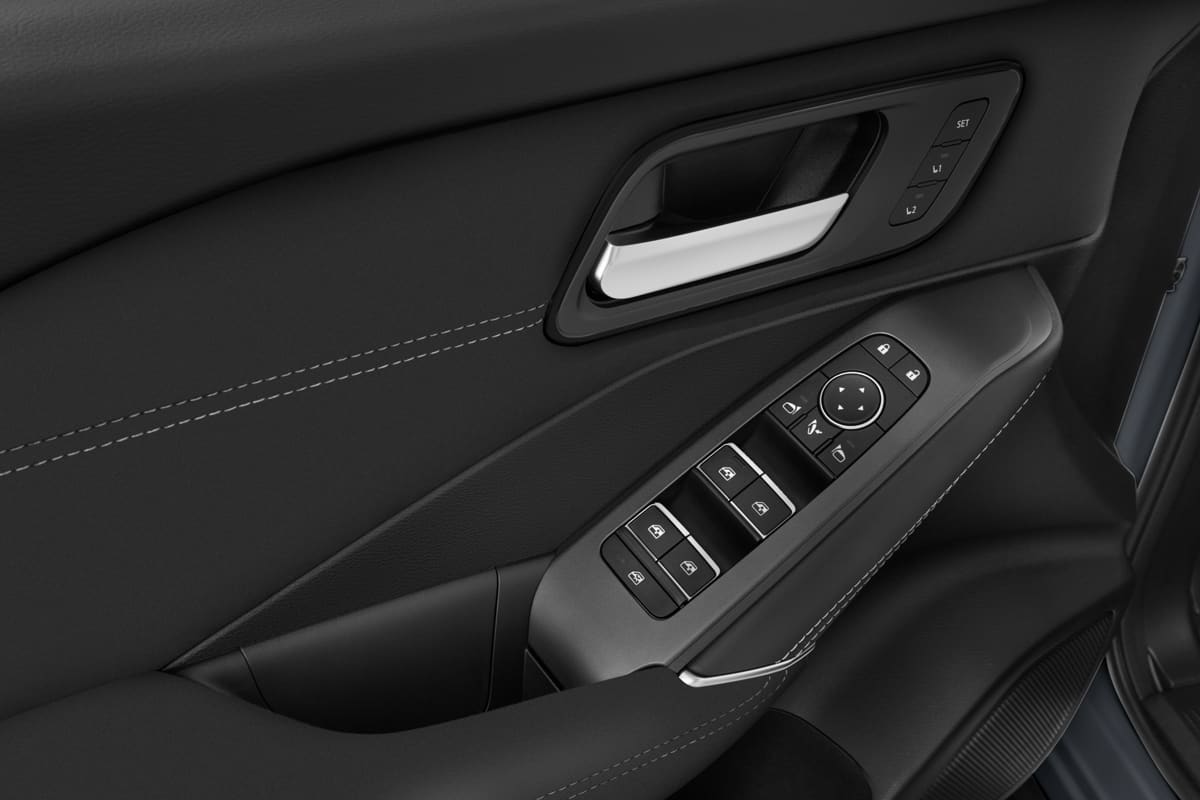 Türsteuerung eines Nissan Qashqai  (KI-generiert)
