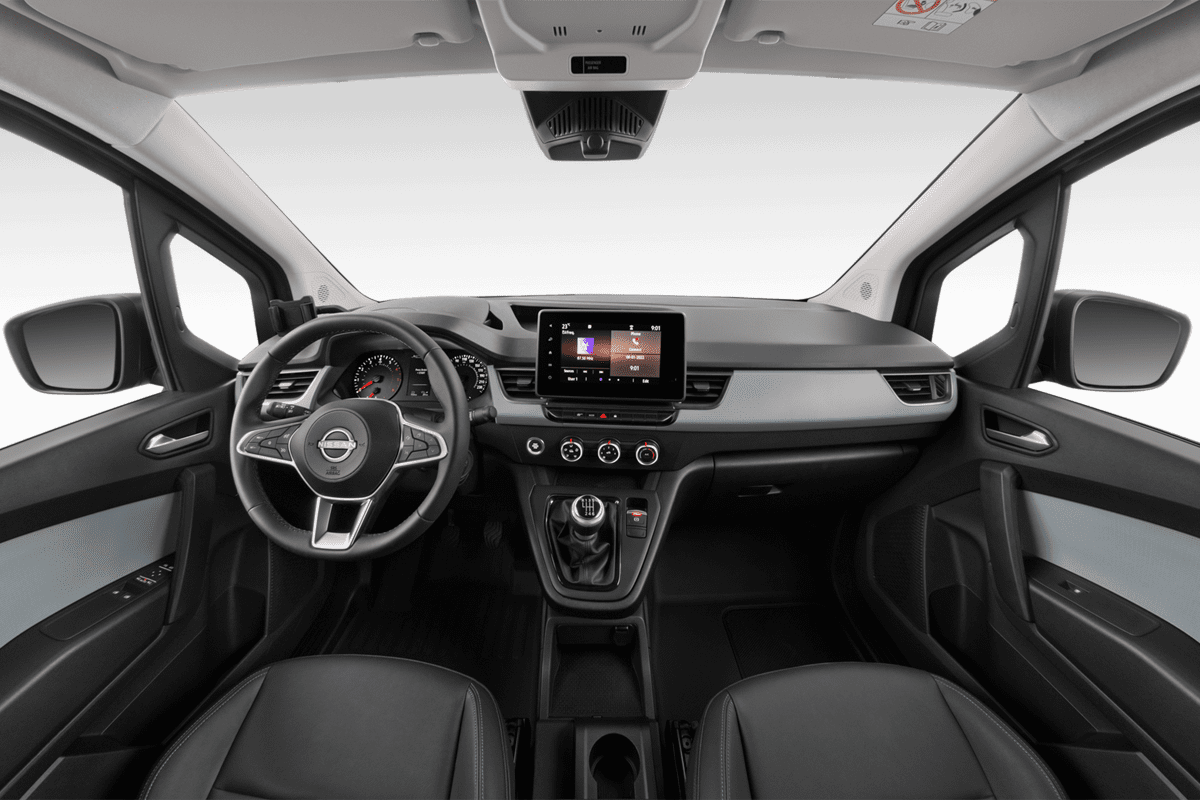 Armaturenbrett eines Nissan Townstar Kastenwagen