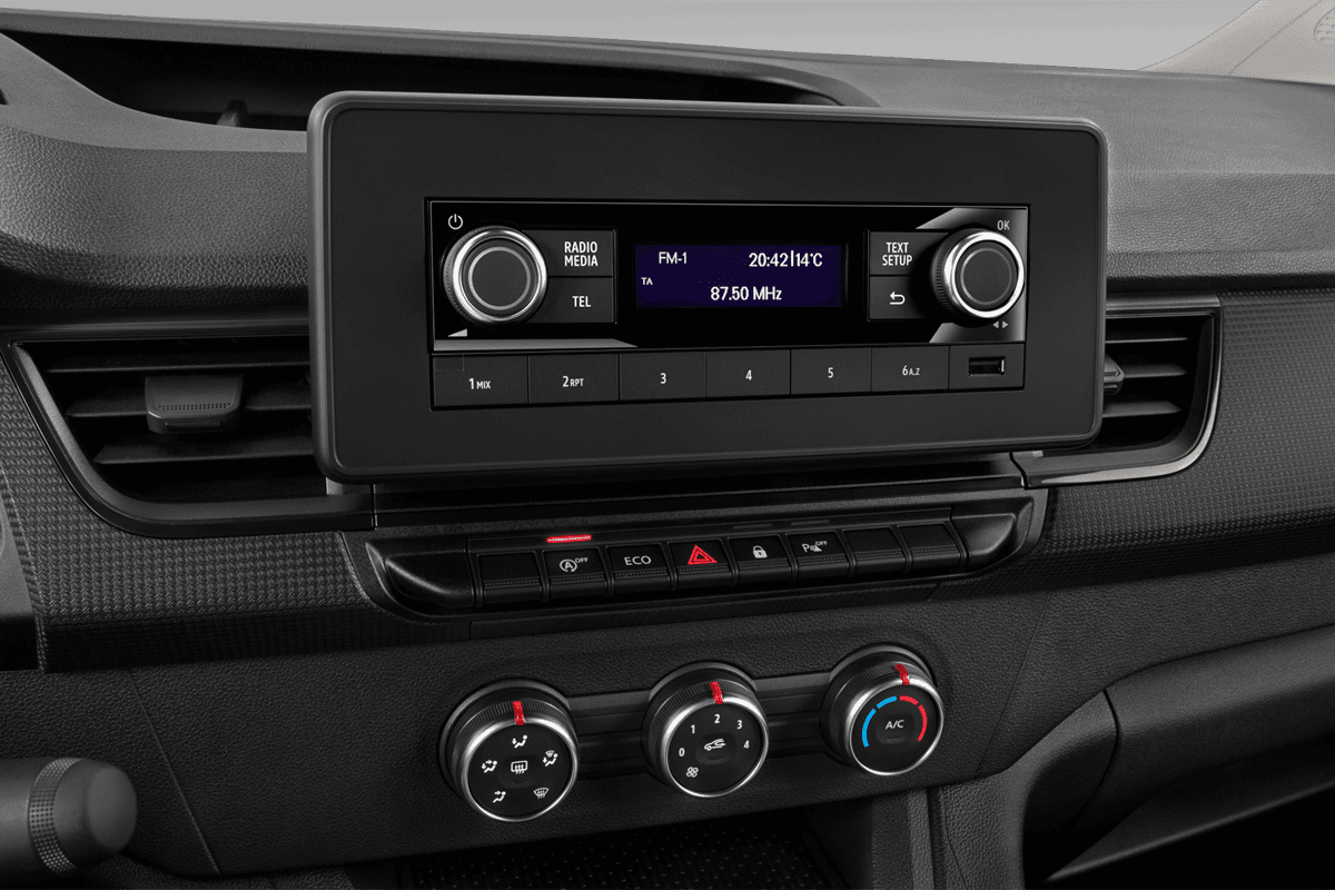 Mittelkonsole eines Nissan Townstar Kombi