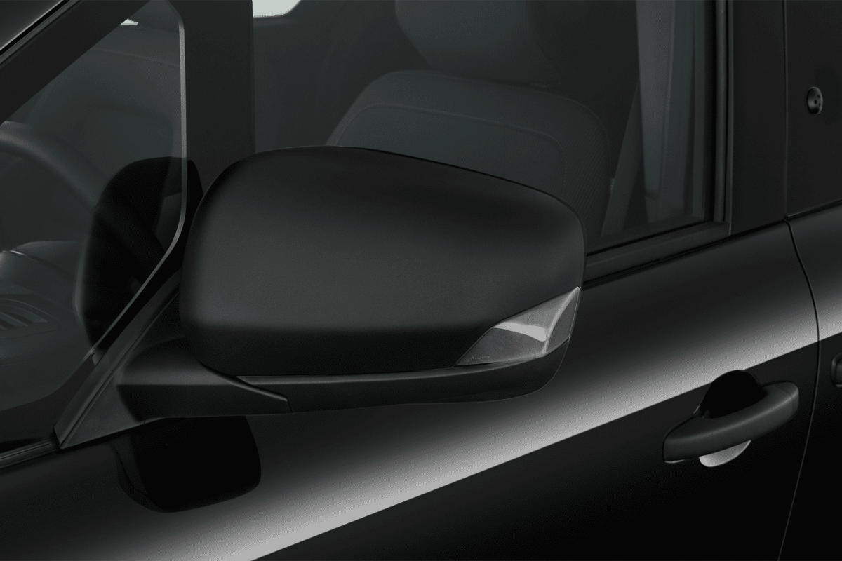 Rückspiegel eines Nissan Townstar Kombi