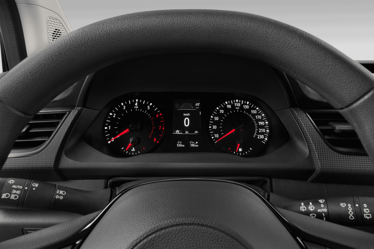 Kombiinstrument eines Nissan Townstar Kombi EV