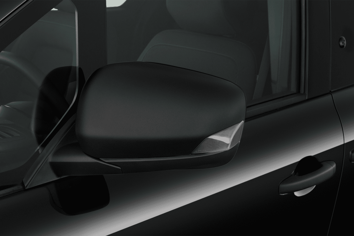 Rückspiegel eines Nissan Townstar Kombi EV