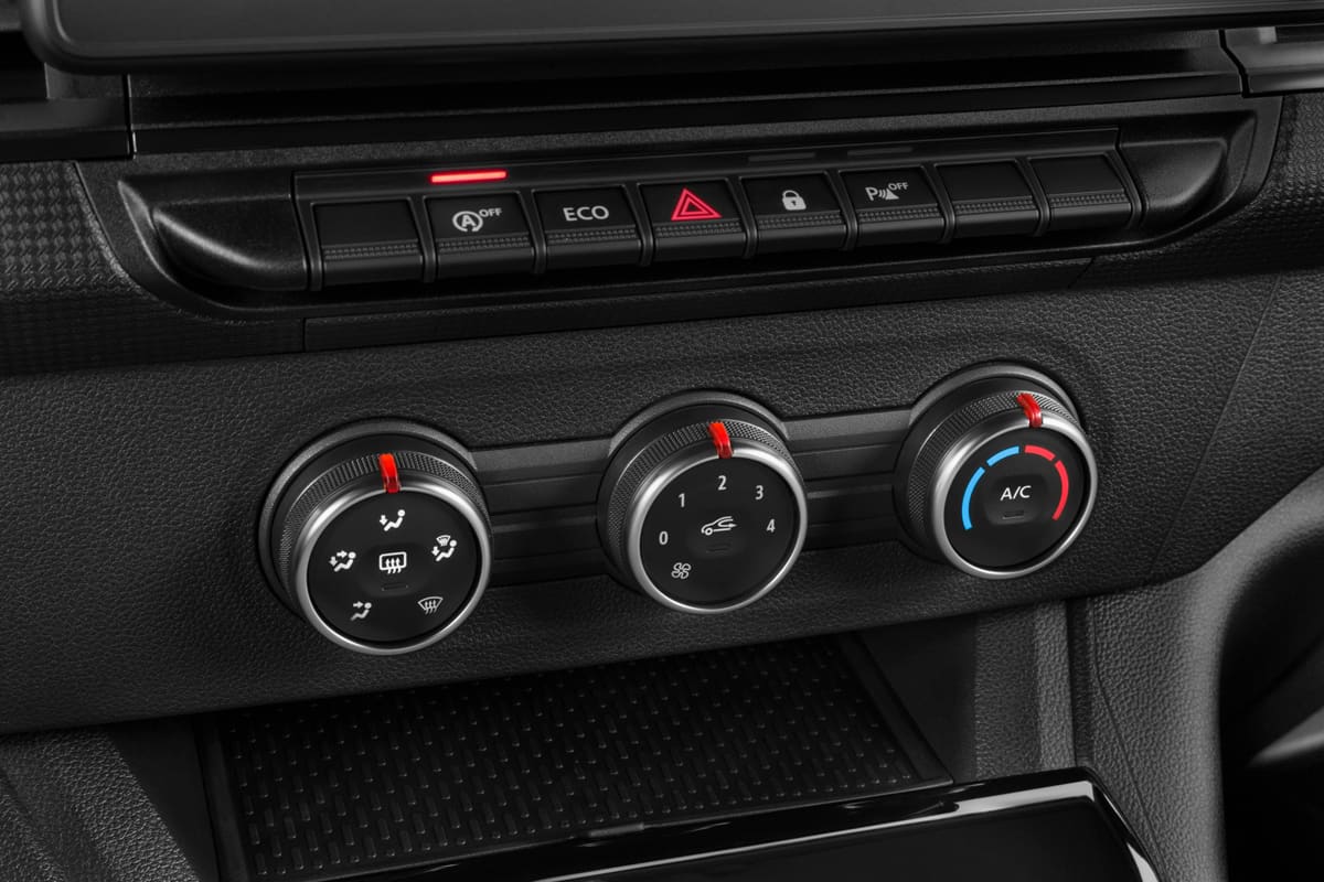 Klimasteuerung eines Nissan Townstar Kombi EV