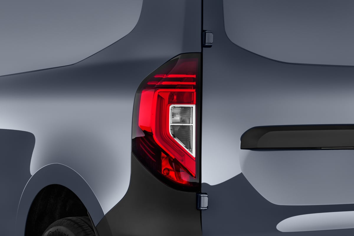 Heckleuchten eines Nissan Townstar Kastenwagen EV