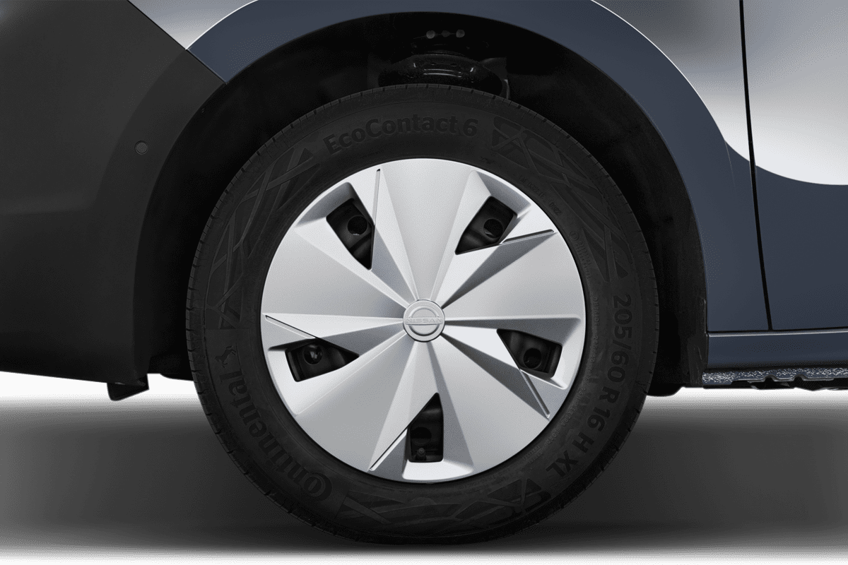 Radkappe oder Felge eines Nissan Townstar Kastenwagen EV