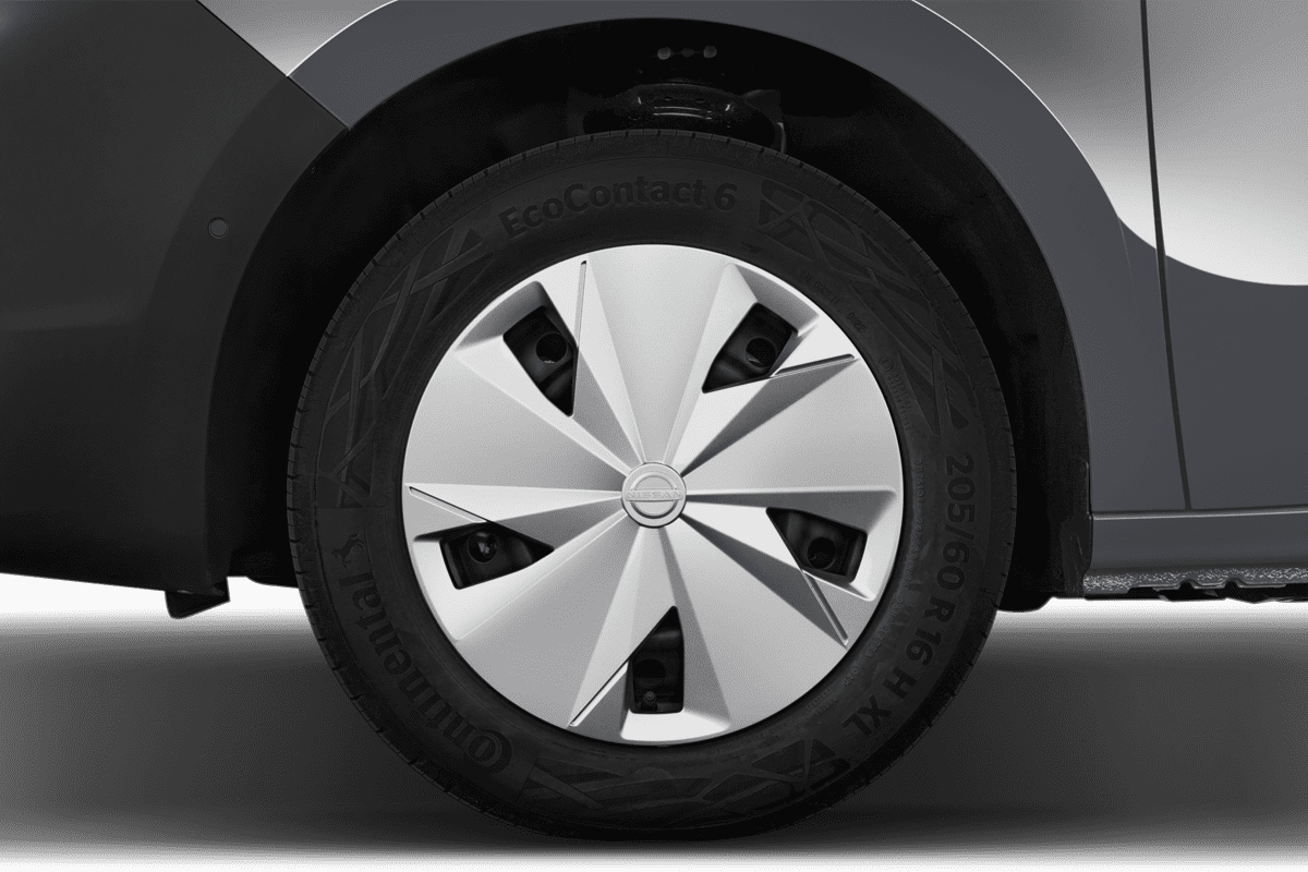 Radkappe oder Felge eines Nissan Townstar Kastenwagen EV