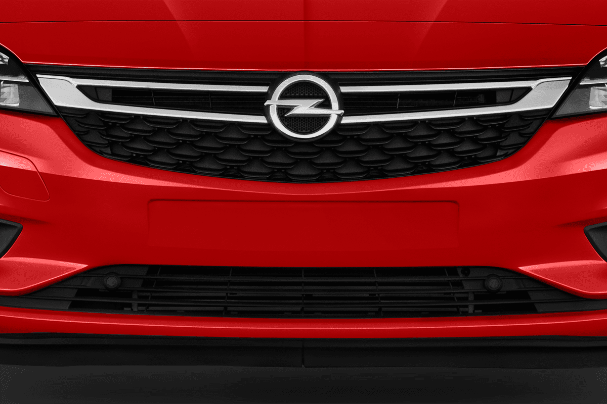 Kühlergrill eines Opel Astra Active