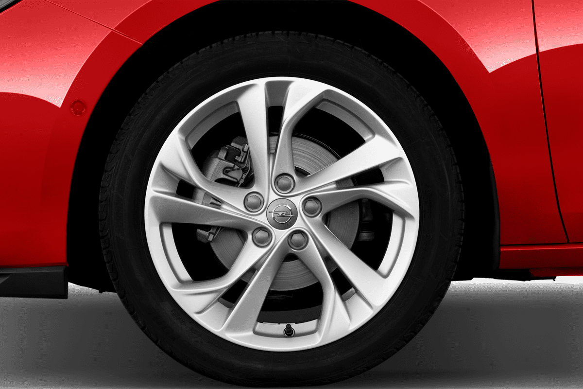 Radkappe oder Felge eines Opel Astra Active