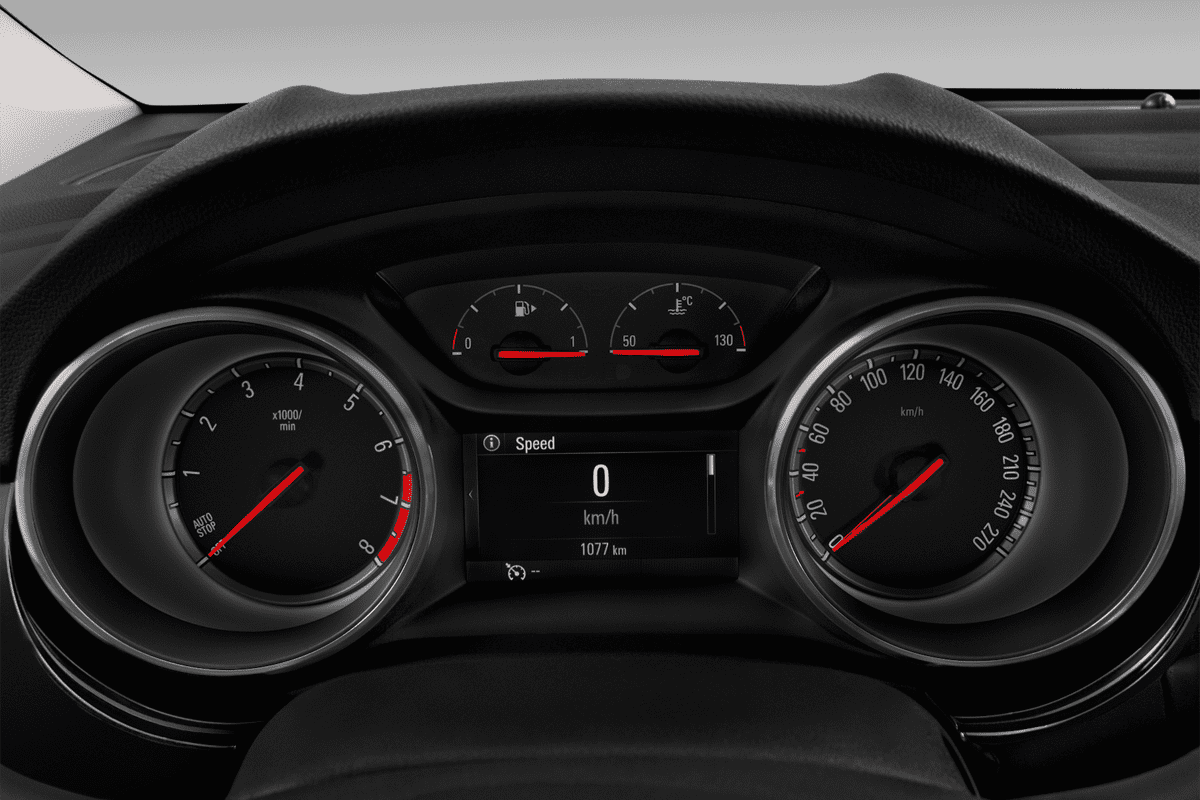 Kombiinstrument eines Opel Astra Sports Tourer Active