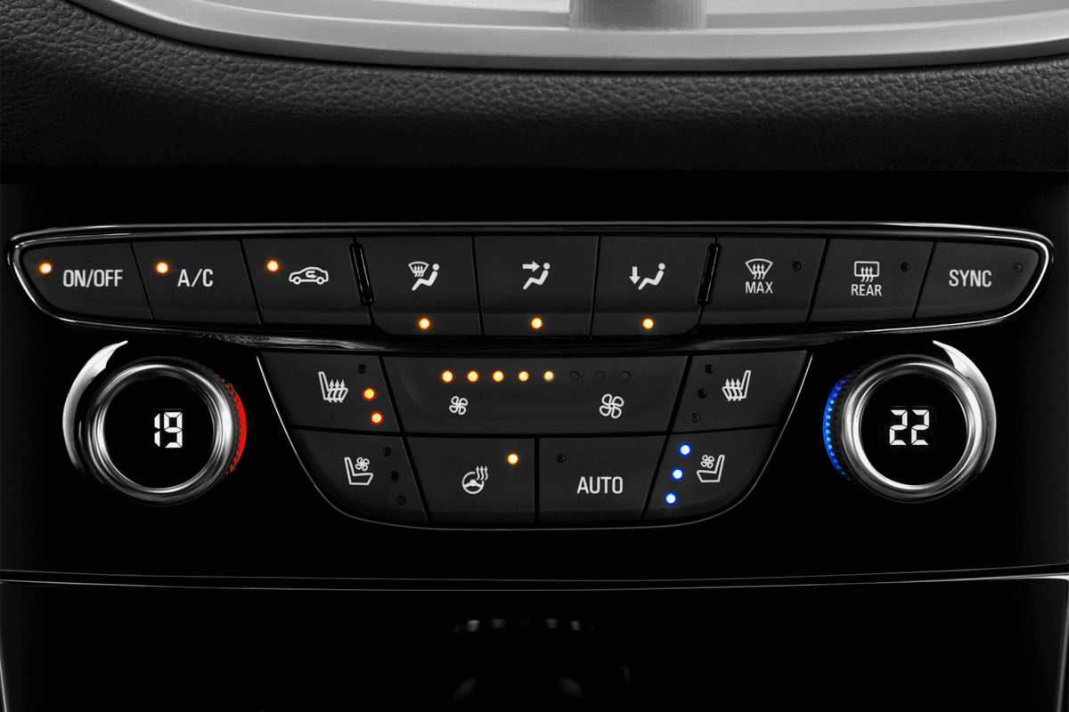 Klimasteuerung eines Opel Astra Sports Tourer Active