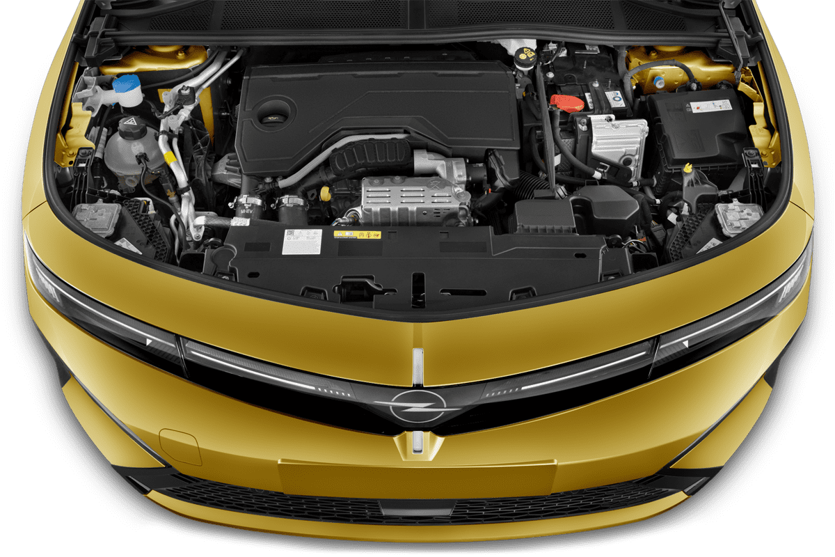 Motorraum eines Opel Astra 