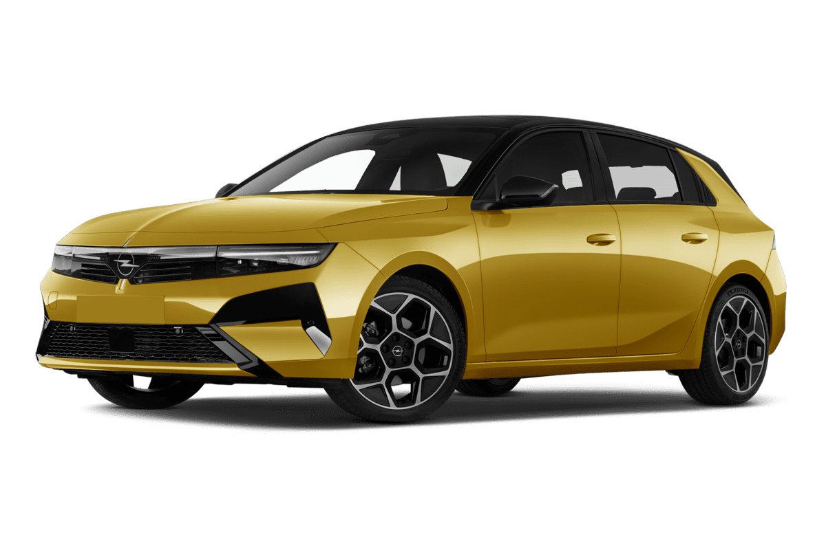 Tiefe, schräge Heckansicht eines Opel Astra , freigestellt