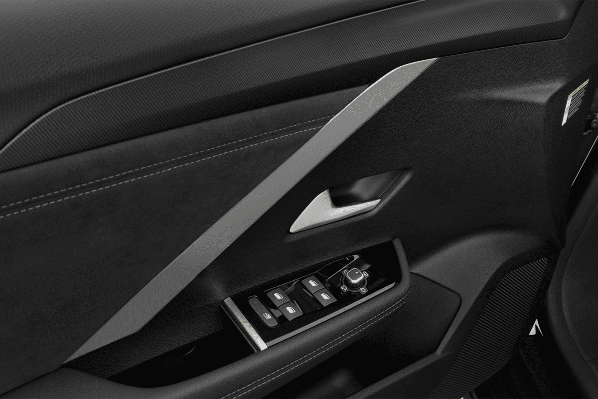 Türsteuerung eines Opel Astra Plug-in-Hybrid 