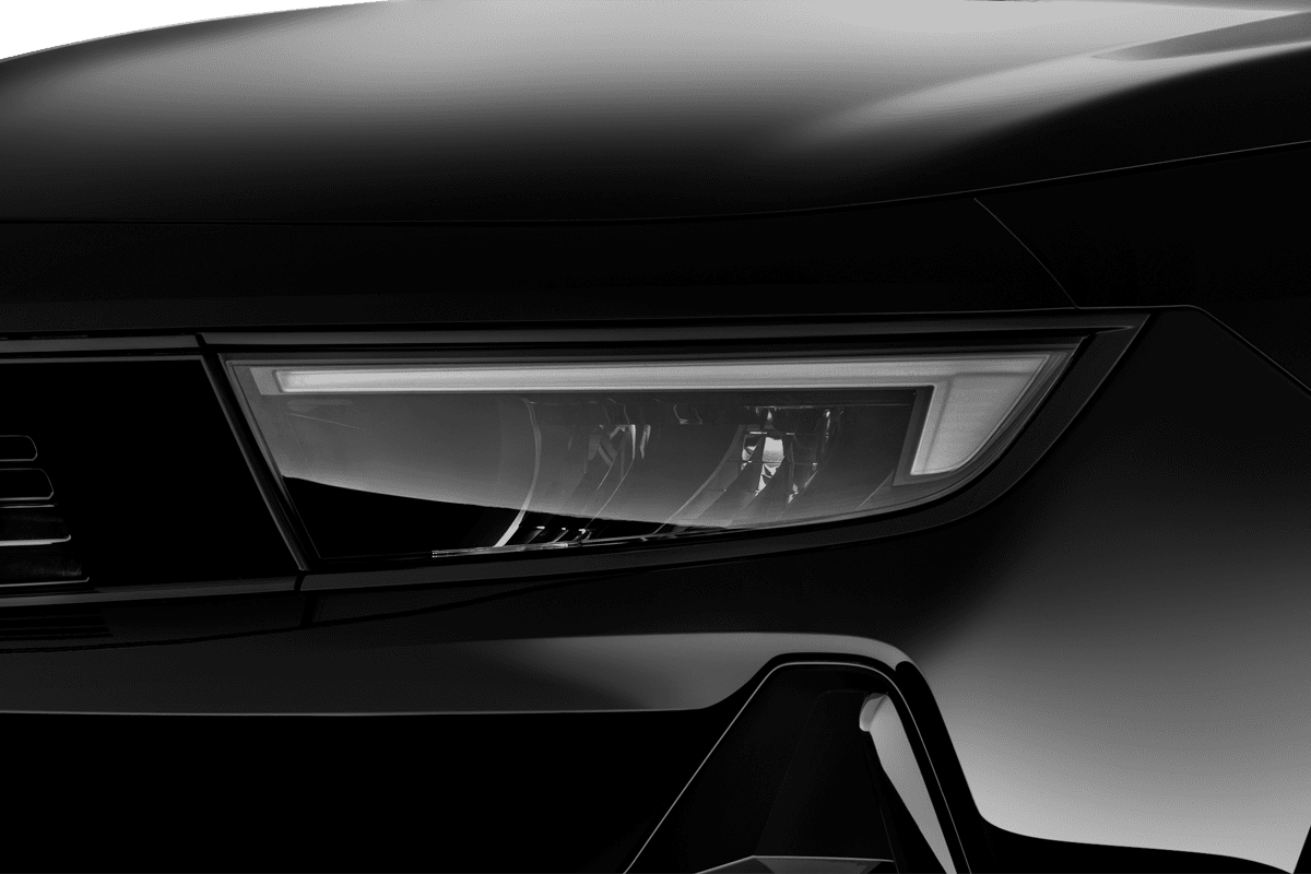 Frontscheinwerfer eines Opel Astra Plug-in-Hybrid 