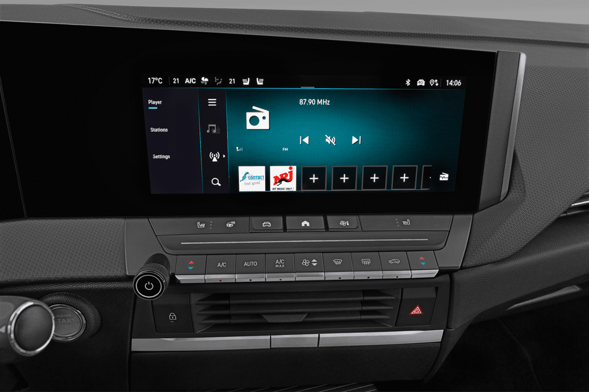 Audiosystem eines Opel Astra Sports Tourer Plug-in-Hybrid 