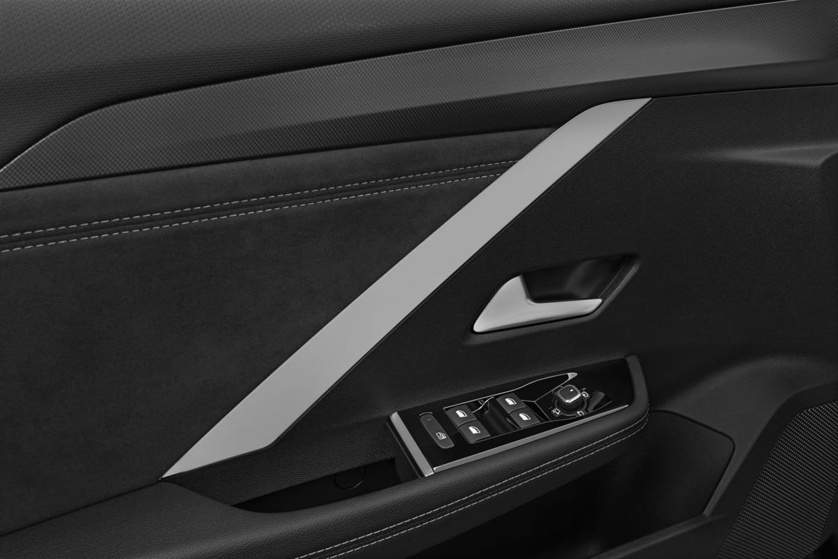 Türsteuerung eines Opel Astra Sports Tourer Plug-in-Hybrid 