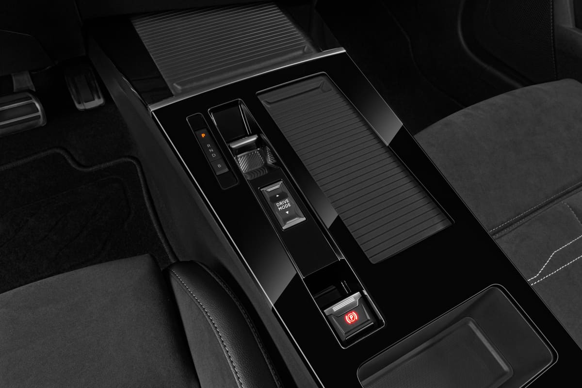 Schaltknüppel eines Opel Astra Sports Tourer Plug-in-Hybrid 