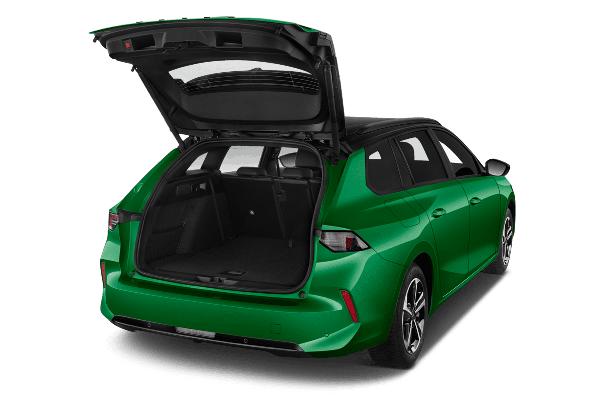 Kofferraum eines Opel Astra Sports Tourer  (KI-generiert)