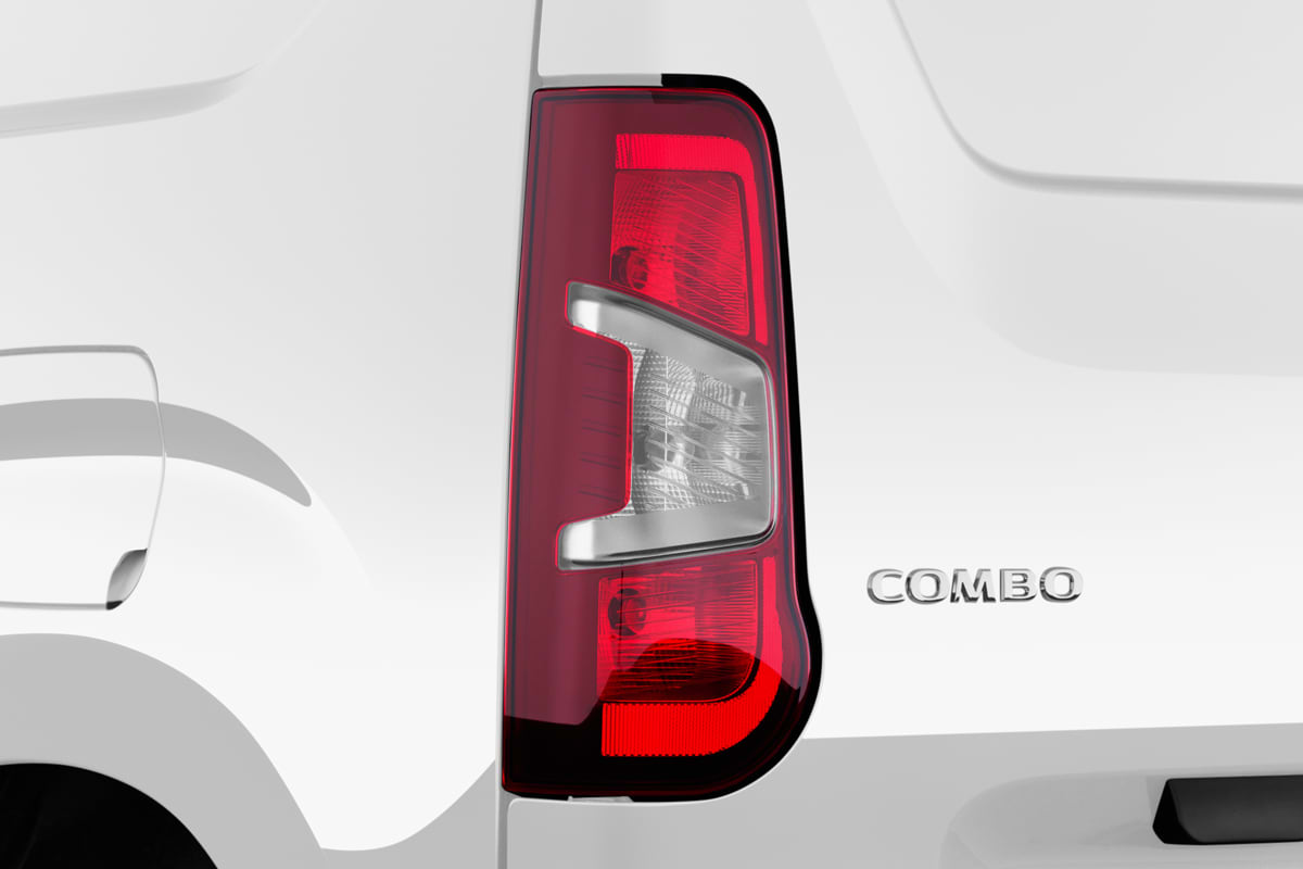 Heckleuchten eines Opel Combo Cargo