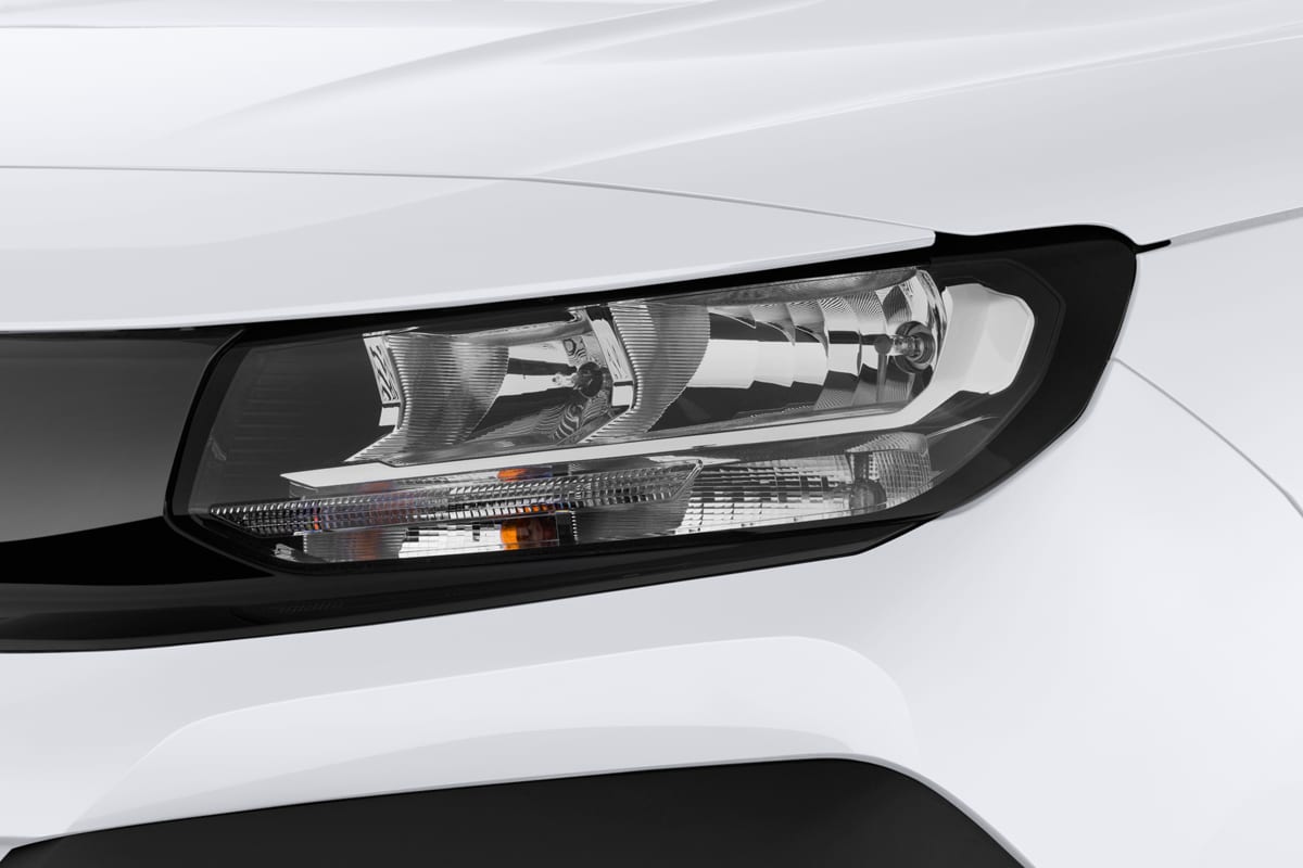 Frontscheinwerfer eines Opel Combo Cargo