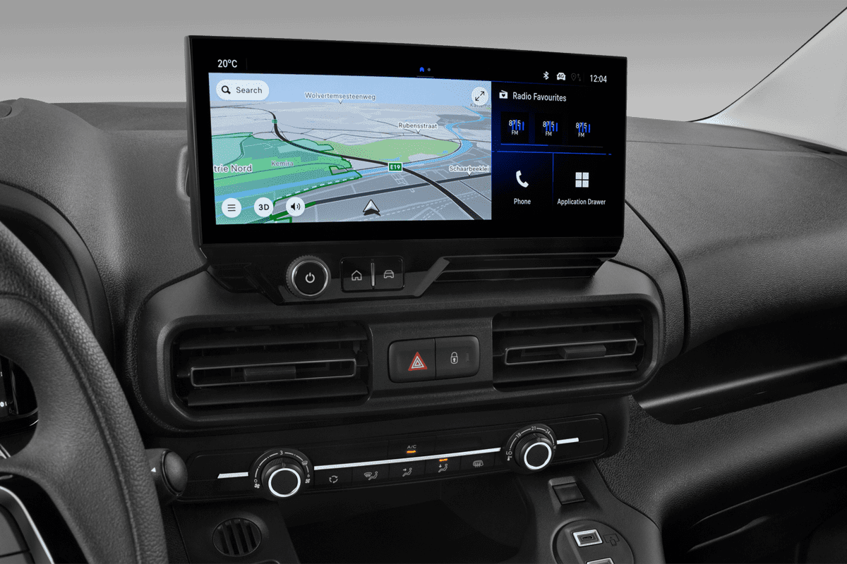 Mittelkonsole eines Opel Combo Cargo