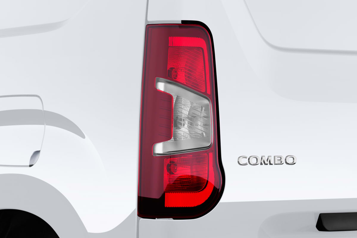 Heckleuchten eines Opel Combo Cargo