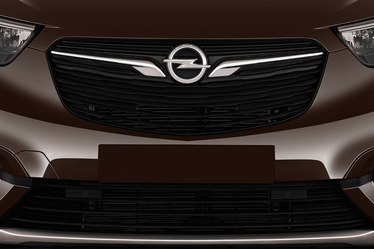 Kühlergrill eines Opel Combo XL