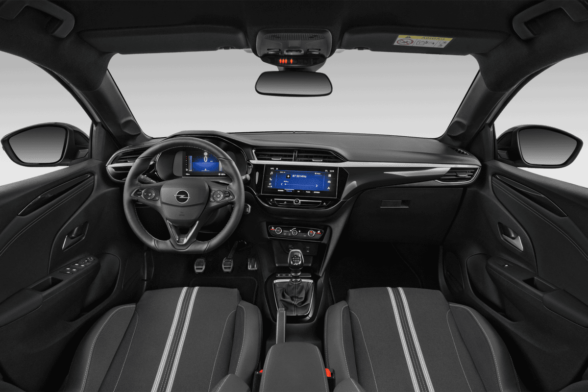 Armaturenbrett eines Opel Corsa