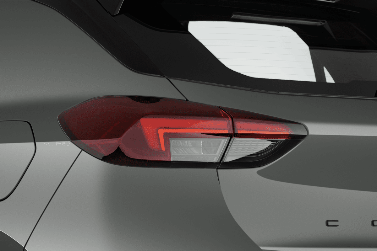 Heckleuchten eines Opel Corsa Electric (KI-generiert)