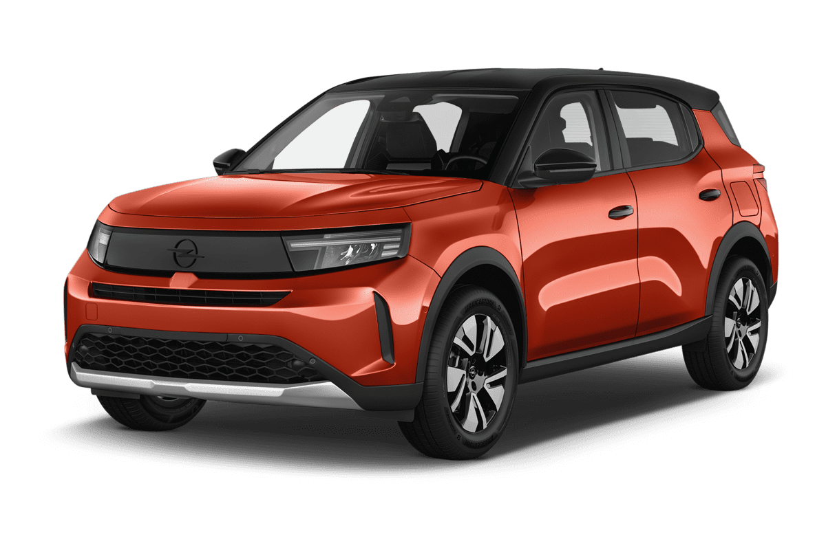 Schräge Frontansicht eines Opel Frontera, freigestellt