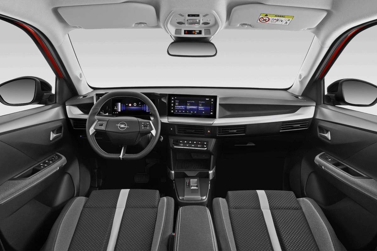 Armaturenbrett eines Opel Frontera