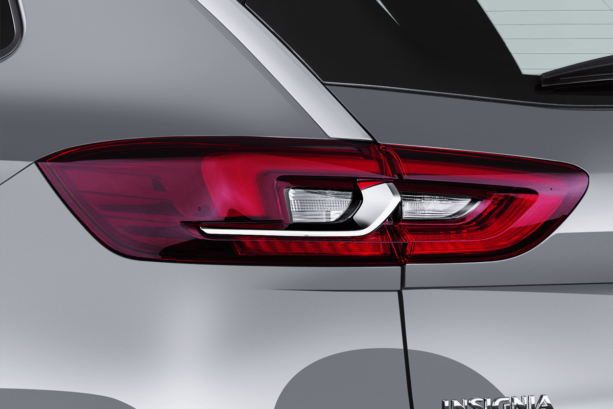 Heckleuchten eines Opel Insignia Sports Tourer