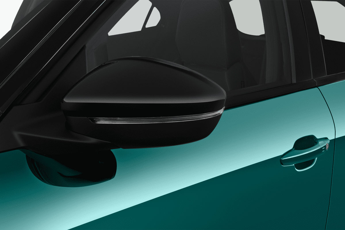 Rückspiegel eines Opel Mokka Electric