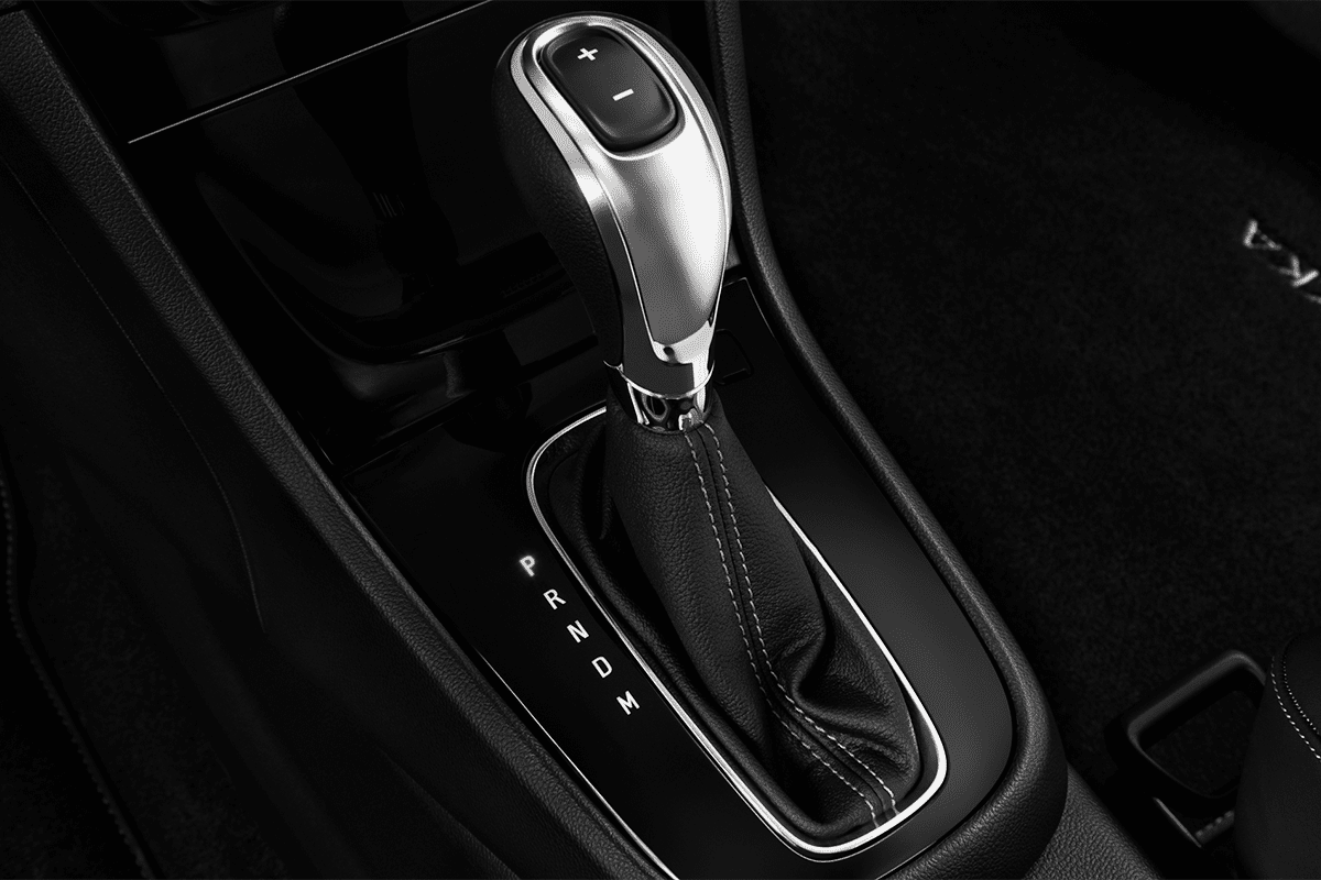 Schaltknüppel eines Opel Mokka X LPG