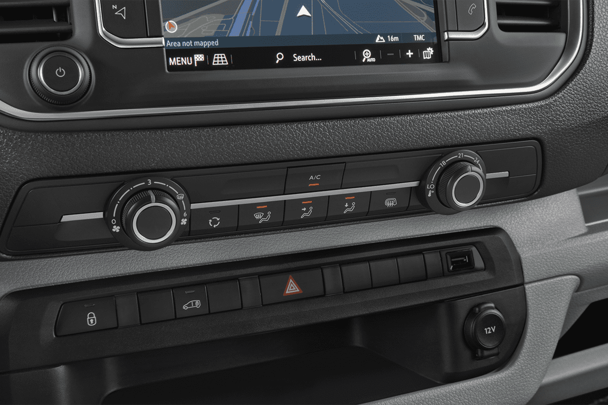 Klimasteuerung eines Opel Vivaro Kastenwagen