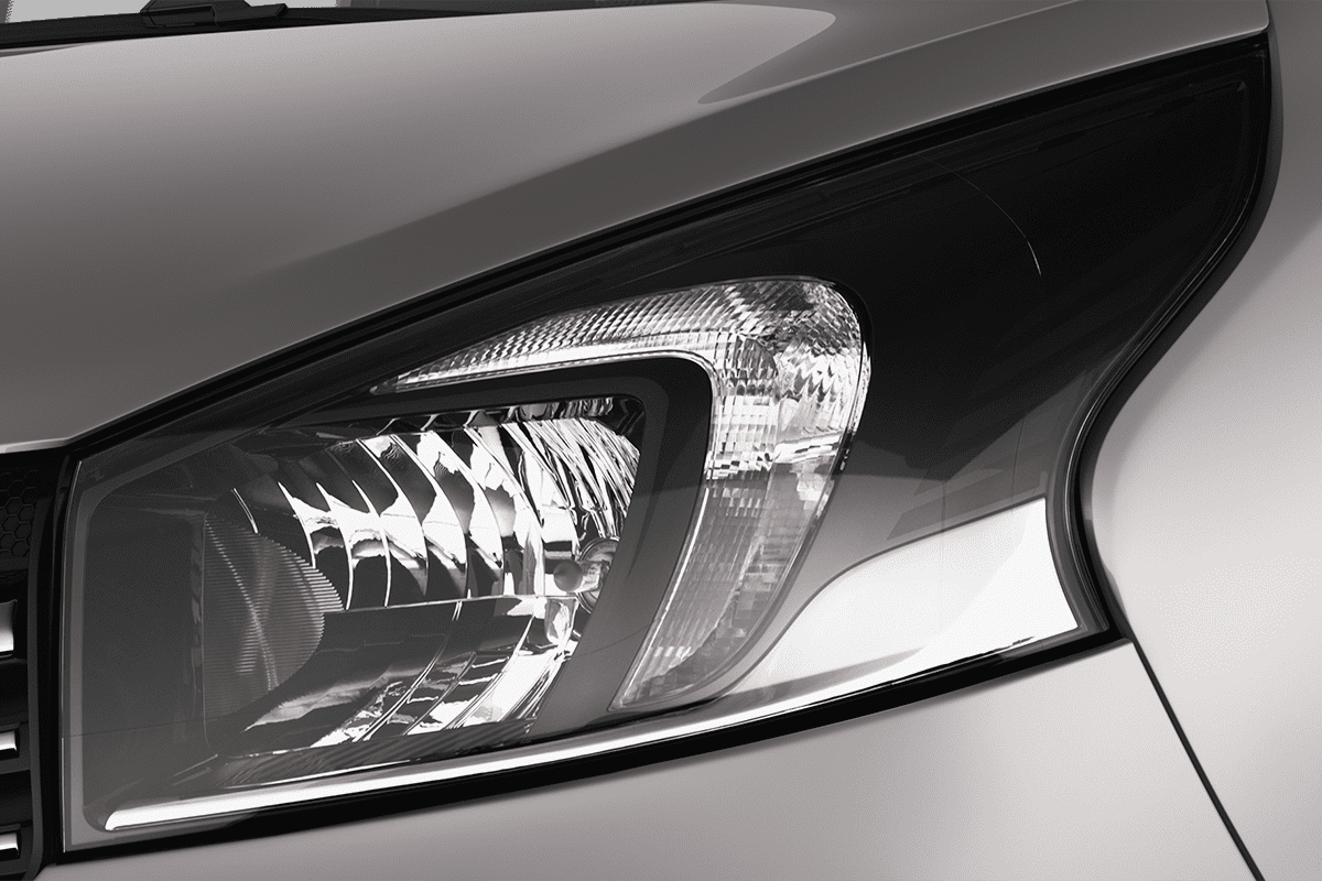 Frontscheinwerfer eines Opel Vivaro Kombi