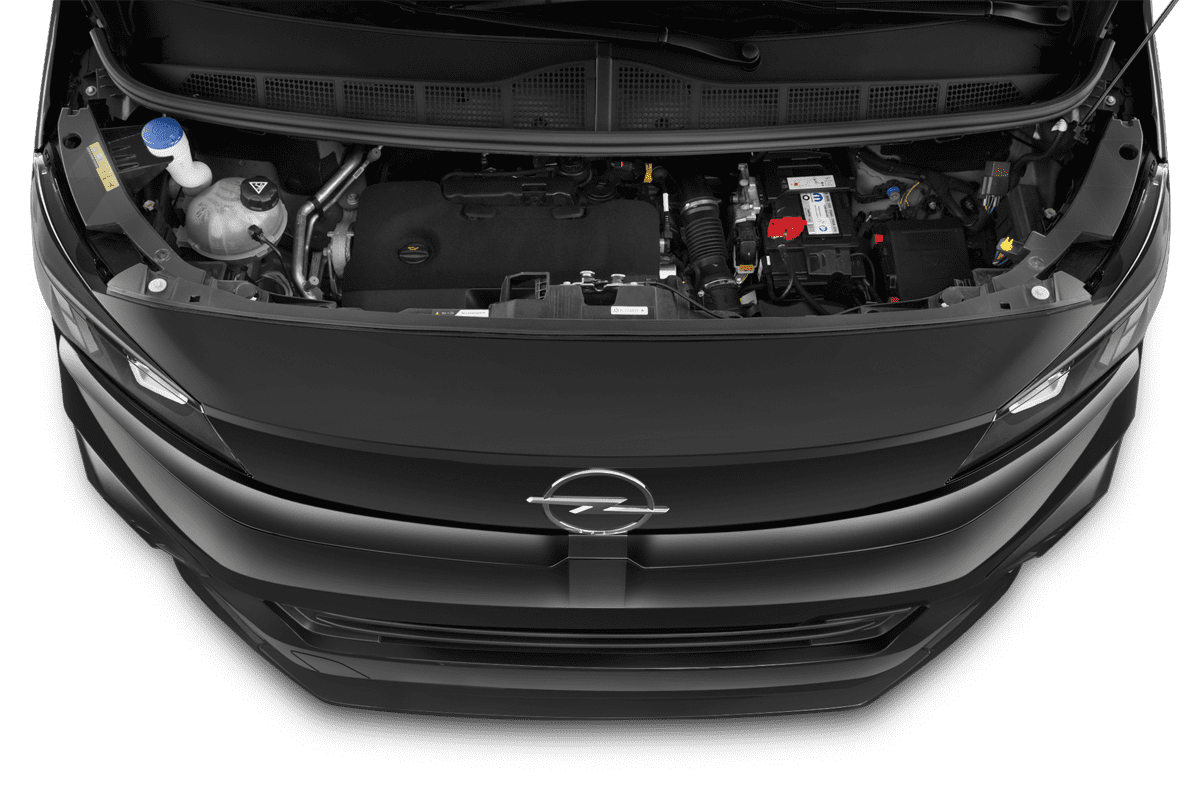 Motorraum eines Opel Vivaro Doppelkabine Kastenwagen