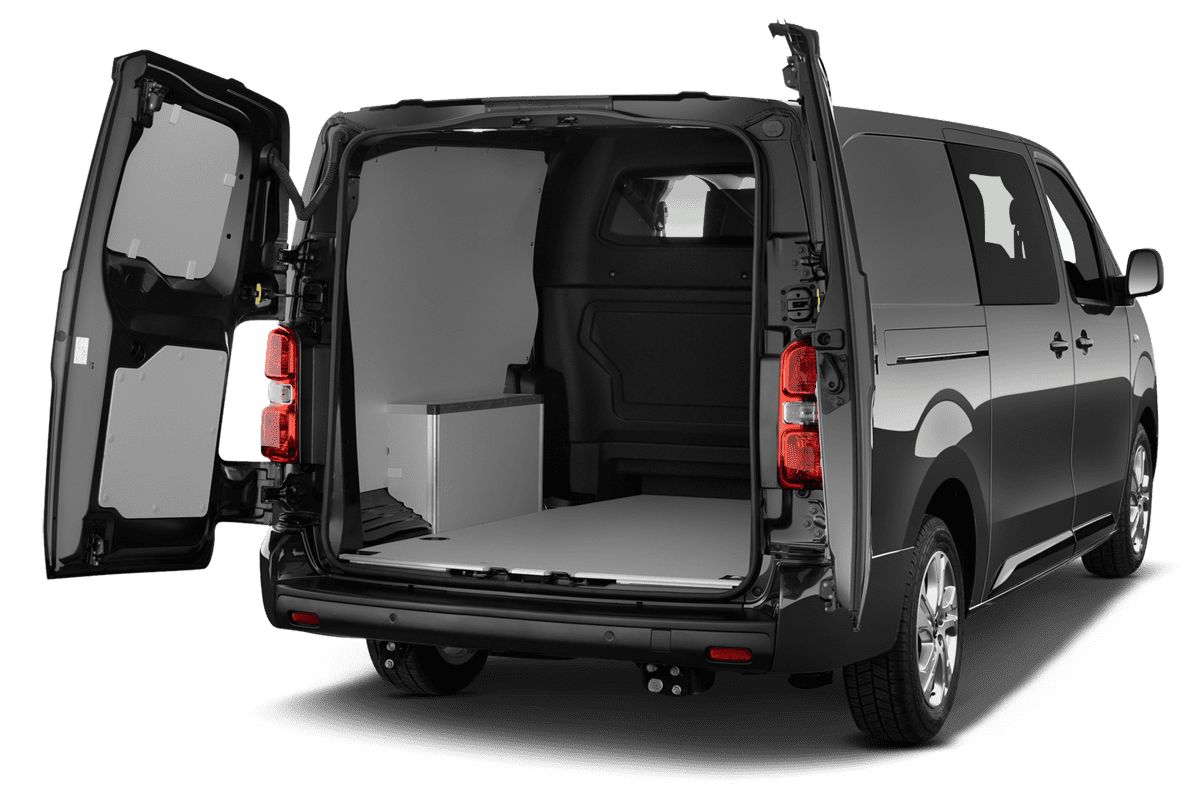 Kofferraum eines Opel Vivaro Doppelkabine Kastenwagen