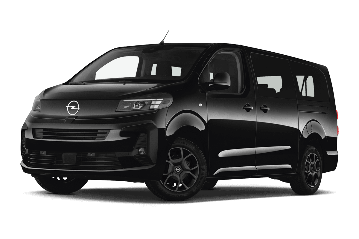 Tiefe, schräge Heckansicht eines Opel Zafira Electric, freigestellt